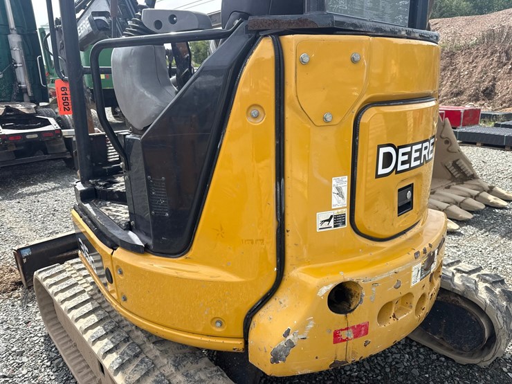 deere-35g-image-30