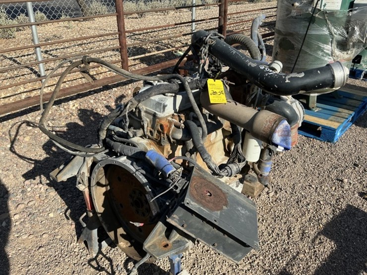 5.9l-6cyl-24-valve-cummins-diesel-engine-image-4