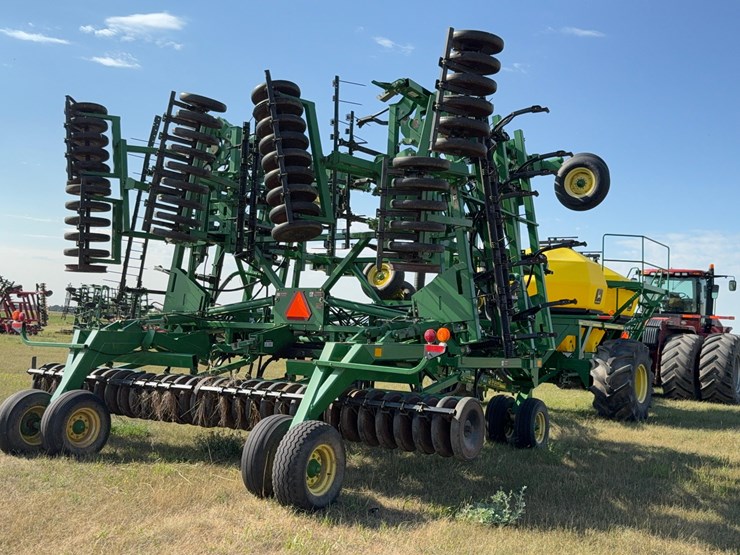 john-deere-1820-image-11