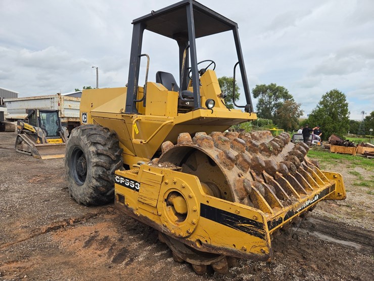 caterpillar-cp-553-image-7