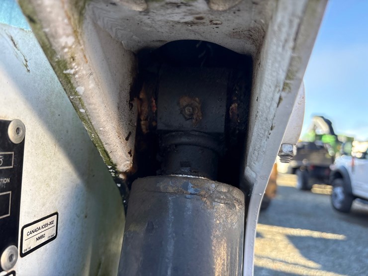 2019-bobcat-t595-image-19