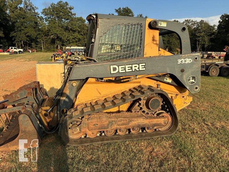 2012-deere-333d-image-1