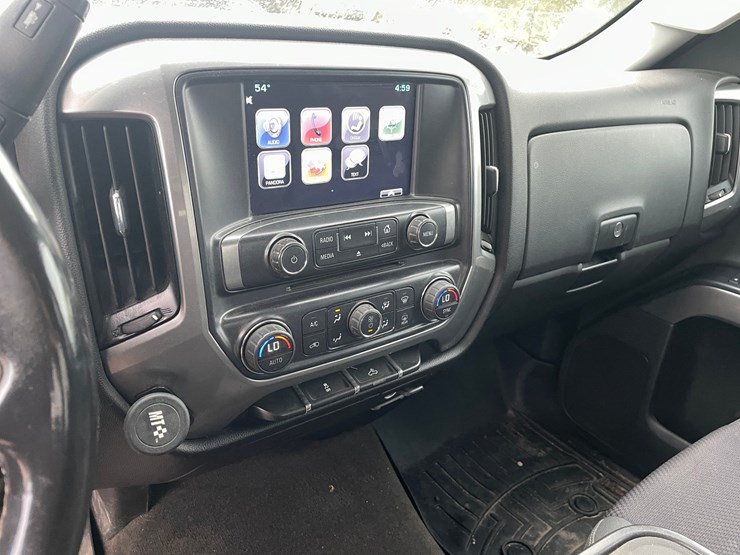 2015-chevrolet-1500-image-40