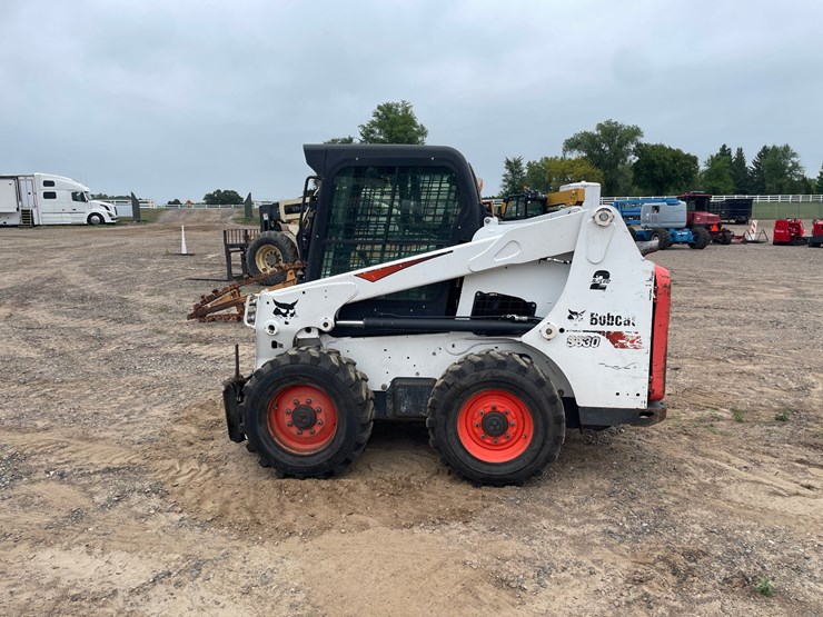 #1061-•-2017-bobcat-s630-skid-steer-image-4