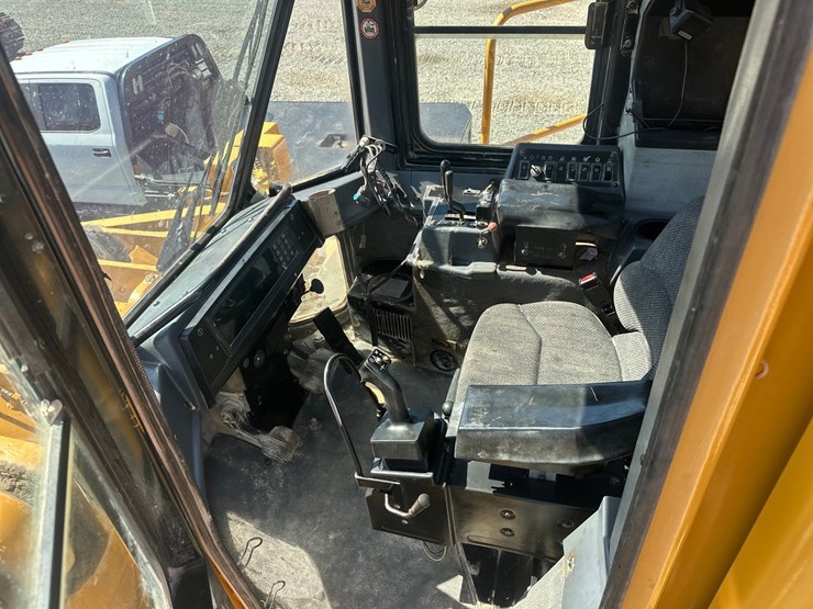 caterpillar-988f-image-71