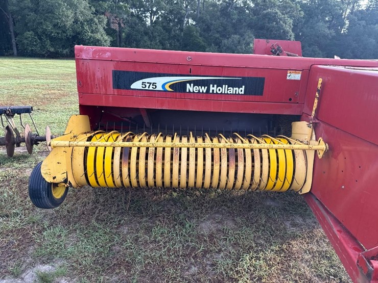 new-holland-575-image-9