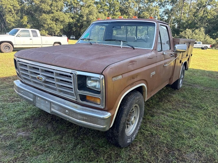 1985-ford-f350-image-2