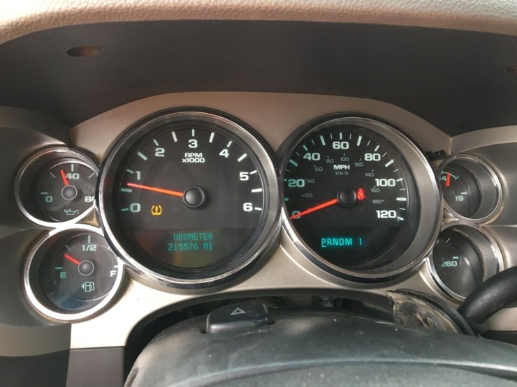 chevrolet-2500hd-image-8
