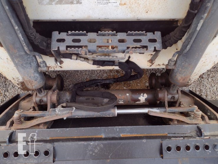 2020-bobcat-t770-image-23