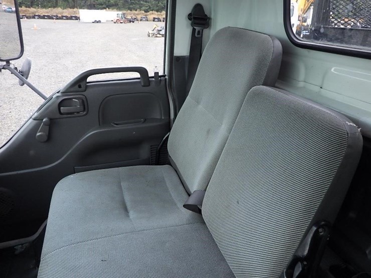 2005-gmc-4500-14'-dump-truck-image-24