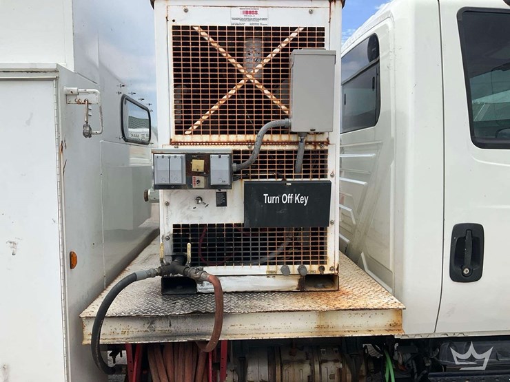 2018-international-durastar-4300-image-22