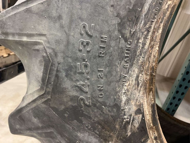 (2)-24.5-32-traction-tires-image-12
