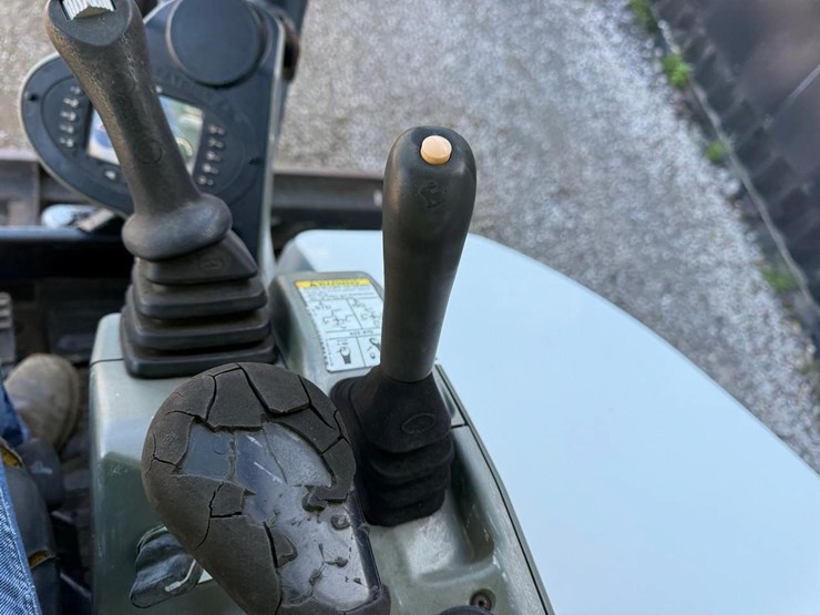2019-bobcat-e50-image-24