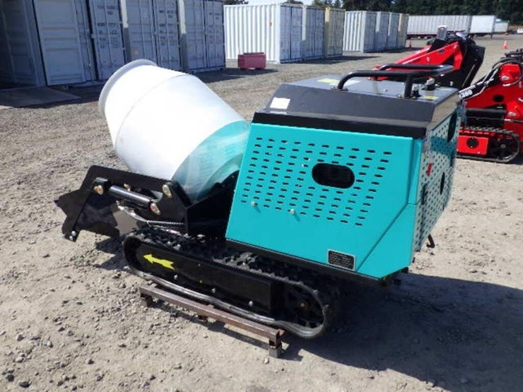 2026-sdlool-mt800-tracked-mixer-truck-image-2