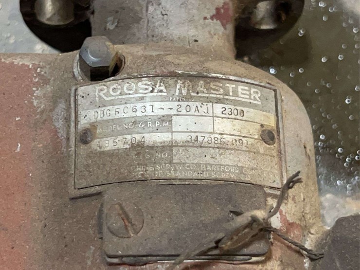 roosa-master-injection-pump-with-lines-and-fuel-filter-canisters-image-5