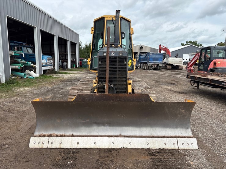 2004-deere-650h-xlt-image-8