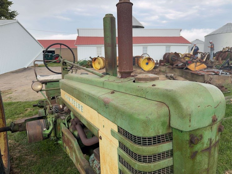 john-deere-b-image-12