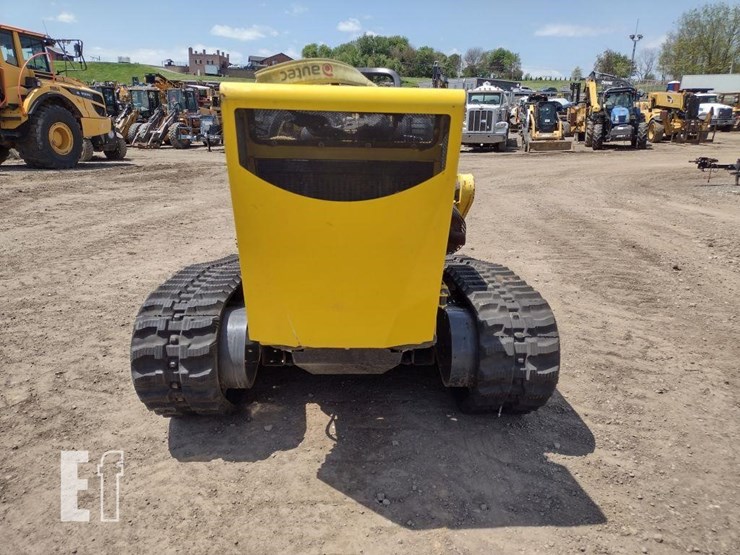 18-alamo-traxx-mower^remote^charger^-image-4
