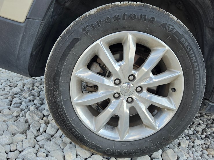 2015-jeep-cherokee-image-67