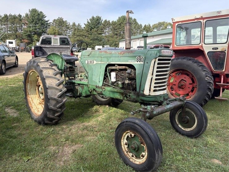 oliver-880-image-1