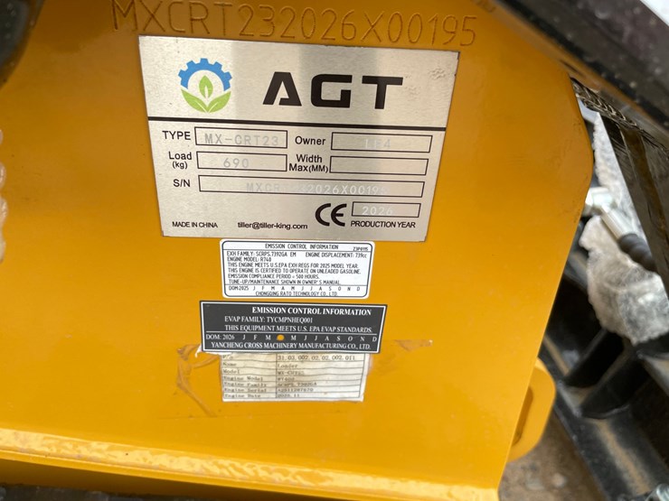 #5514-•-2026-agt-compact-track-loader-image-9