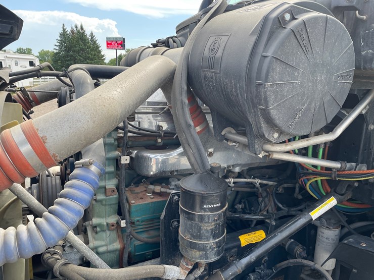 1999-kenworth-t2000-image-18