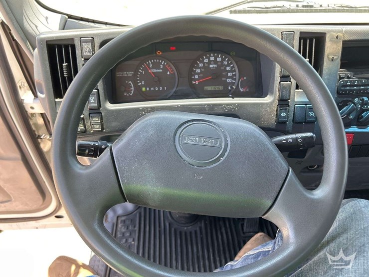 2008-isuzu-nrr-image-13