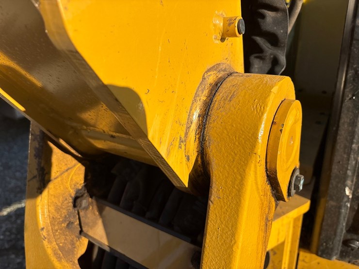 2020-caterpillar-306cr-image-26