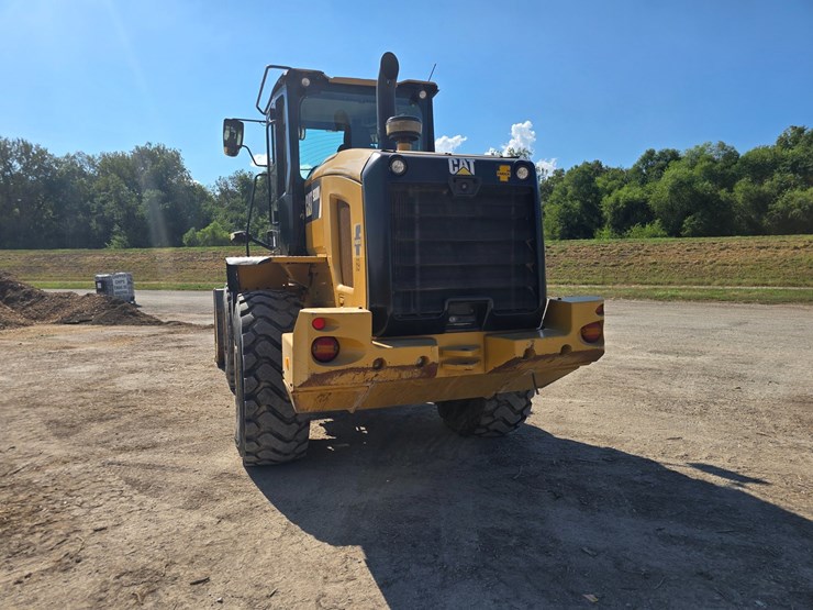 2016-caterpillar-930m-image-6