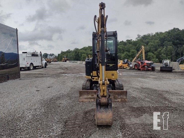 2022-caterpillar-303cr-image-2