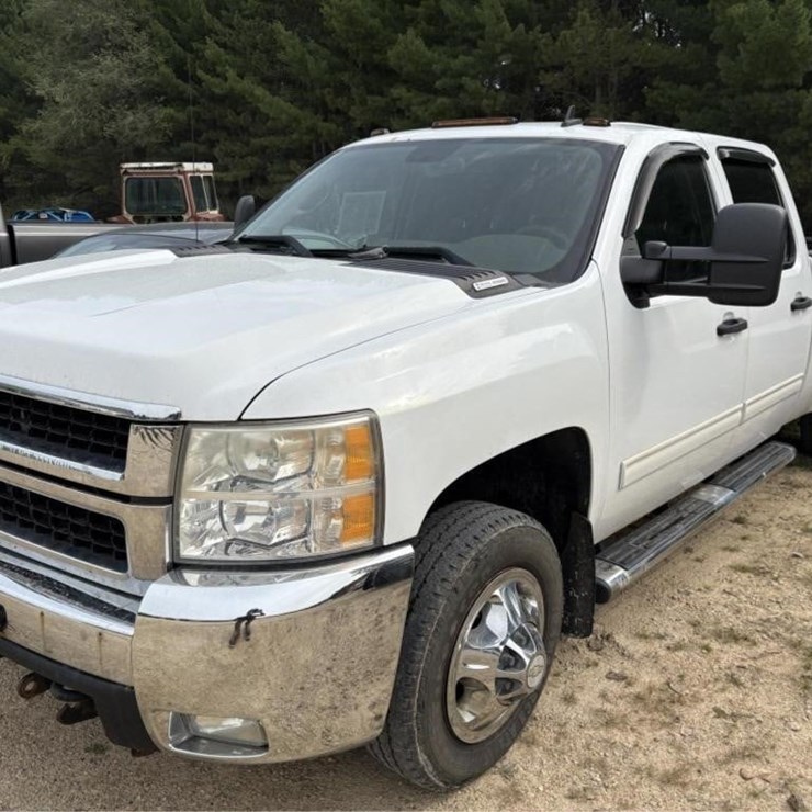 2010 CHEVROLET 3500