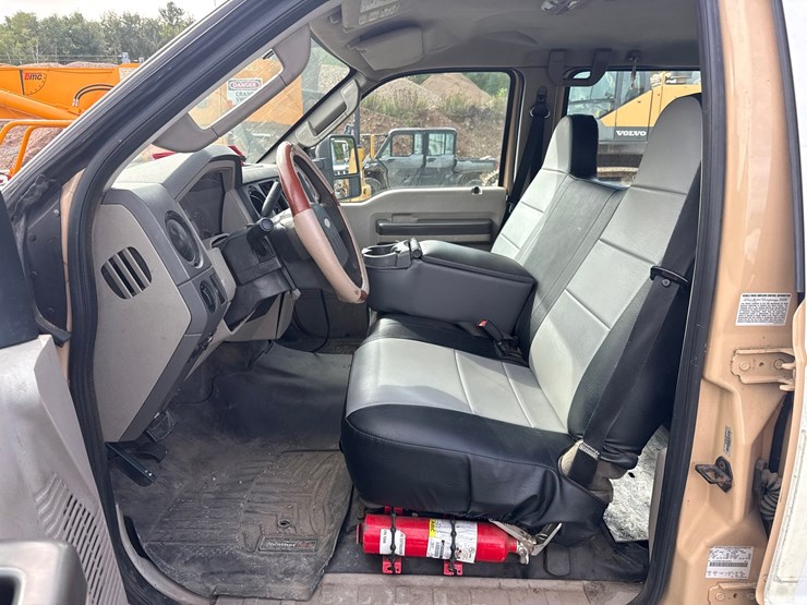 2009-ford-f450-image-46
