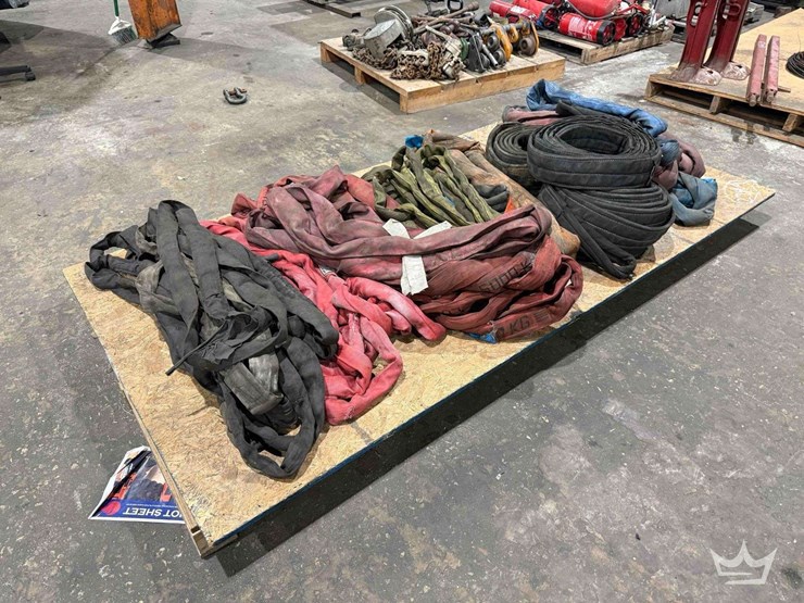 miscellaneous-pallet-of-lifting-straps-and-slings-image-2