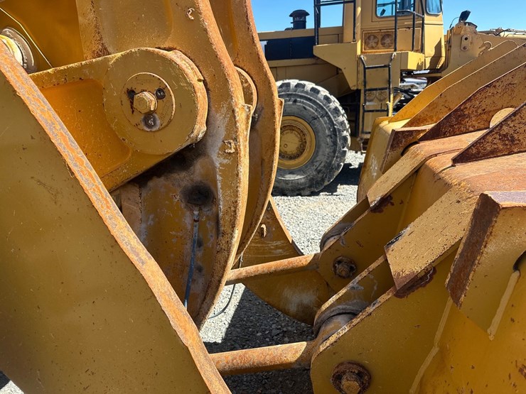 caterpillar-988f-image-18