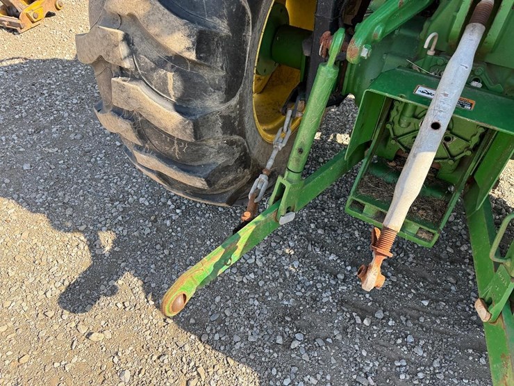 2018-john-deere-4066m-image-14