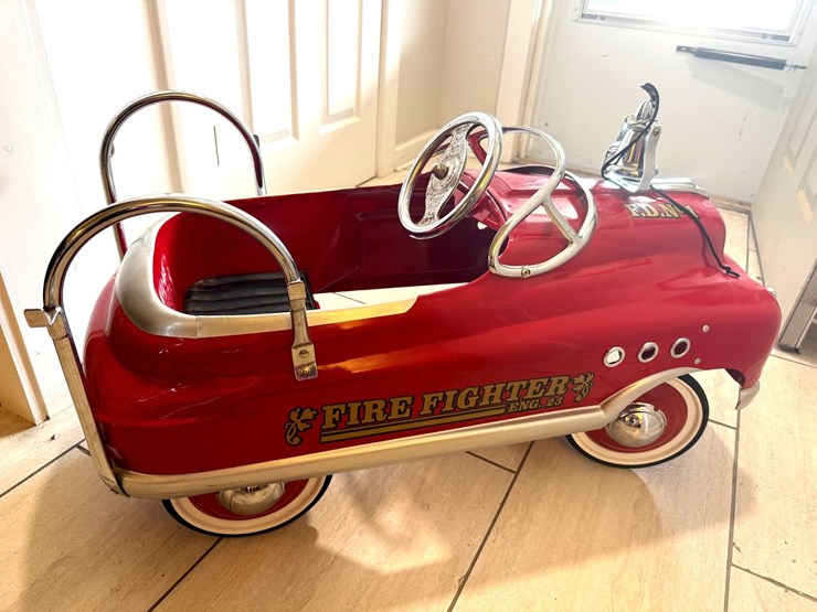 #1011-•-vintage-fdny-fire-fighter-pedal-car---engine-23-image-8