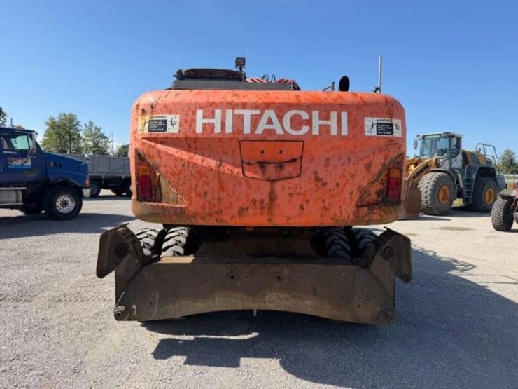 2014-hitachi-zx220w-3-image-4