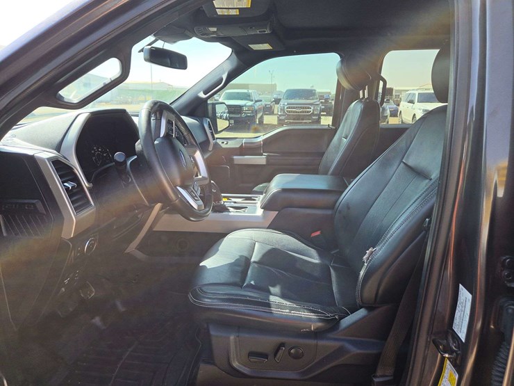 2020-ford-f150-xl-image-13