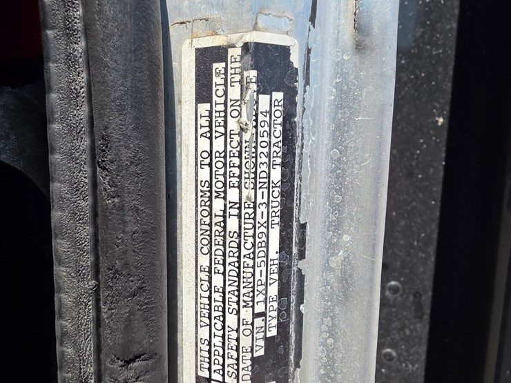 1992-peterbilt-379-image-46