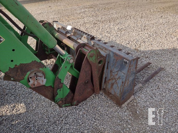john-deere-6210-image-21