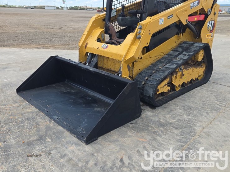 2023-caterpillar-259d3-image-16