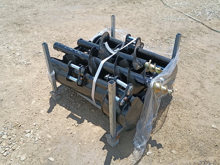 #l52-062-•-wolverine-mini-excavator-attachment-set-image-2