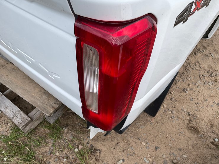 2024-ford-f250-image-4