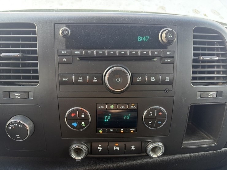 2008-gmc-sierra-1500-sle-4x4-crew-cab-pickup-image-31