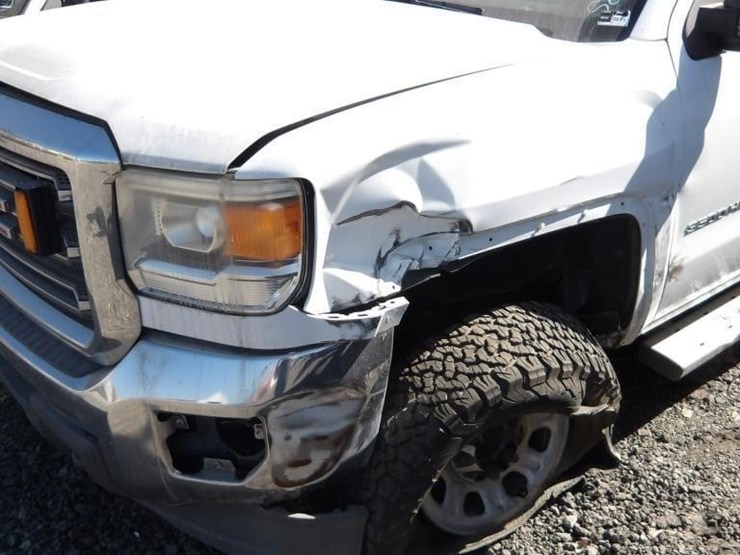 2015-gmc-sierra-3500-image-16
