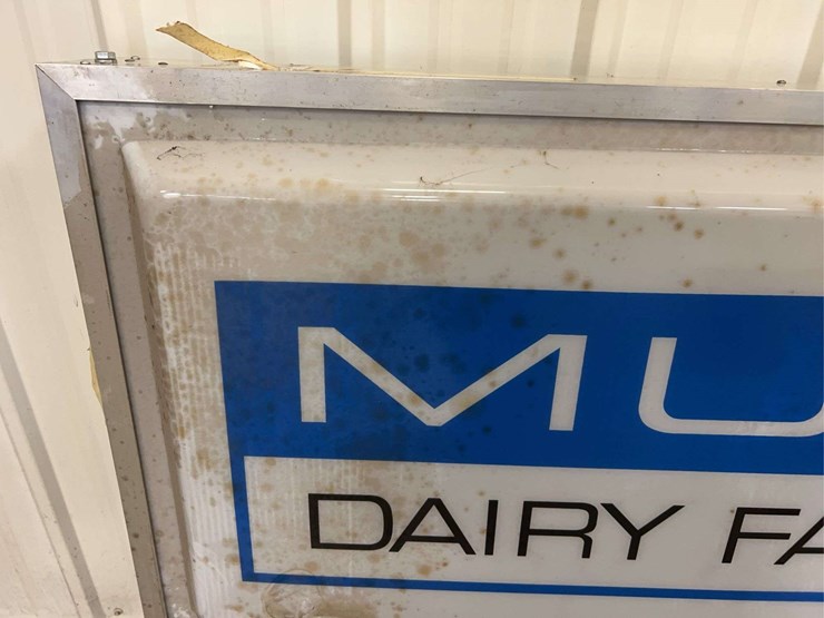 mueller-dairy-farm-equipment-double-sided-light-up-bubble-sign-image-19