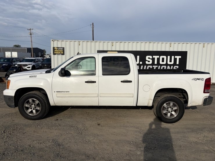 2008-gmc-sierra-1500-sle-4x4-crew-cab-pickup-image-7