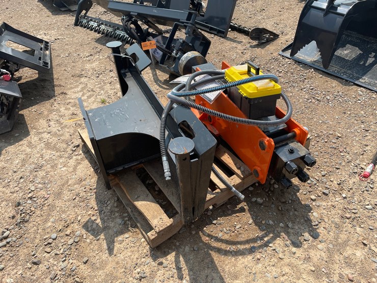 #2090-•-2026-wolverine-skid-steer-post-driver-image-1