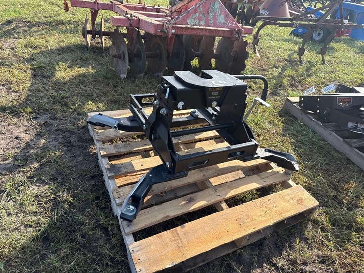 159---5th-wheel-slider-hitch-image-2