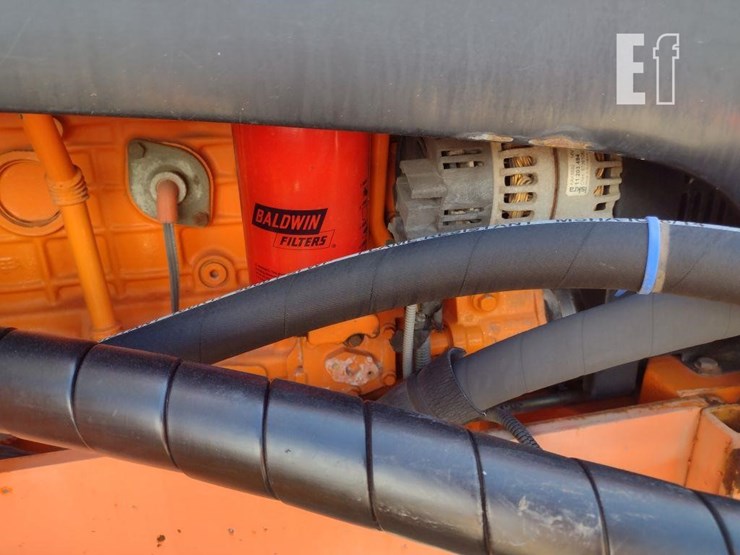 new-holland-ts115a-image-34
